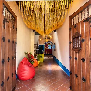 Why Not 3*, Antigua Guatemala
